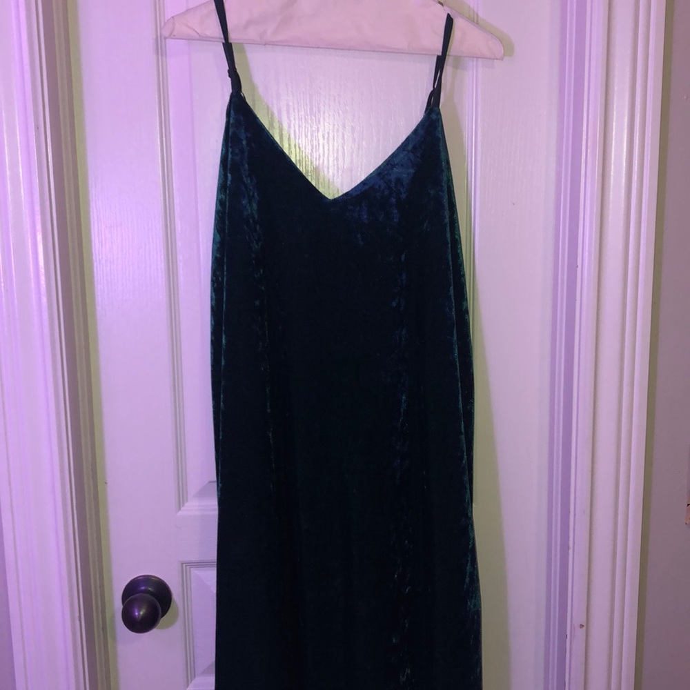 emerald green crushed velvet mini dress